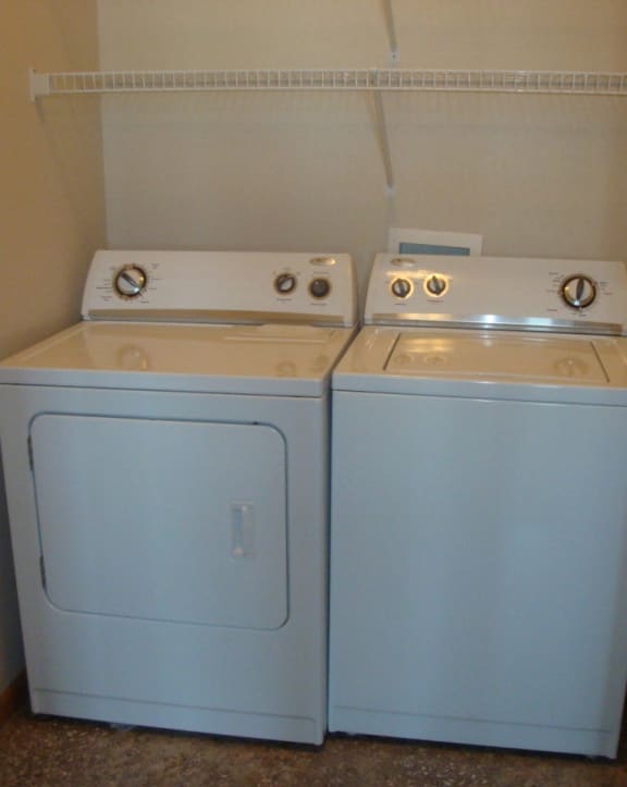 Apartments in Moorhead, MN Lakestone Apartments